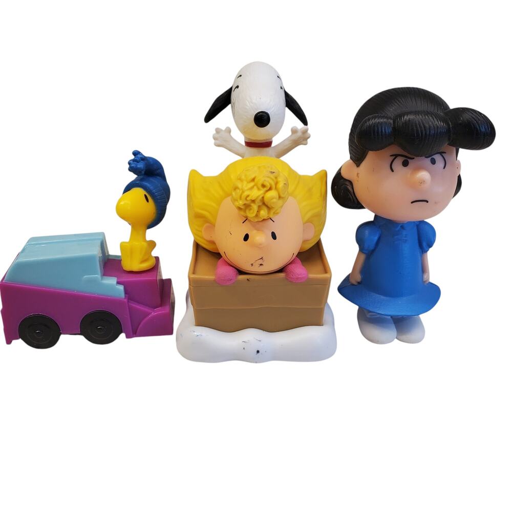 Peanuts Movie Happy Meal Toys Lucy Snoopy Woodstock Sally